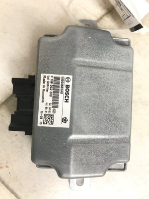 2014-2018 Jeep Cherokee Voltage Stabilizer Control Module (Used OEM)