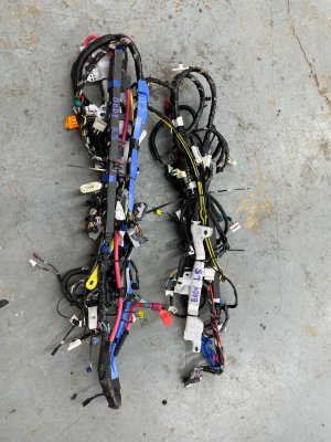  Tesla Model y Main Body Chassis Floor Wiring Harness (Used OEM)