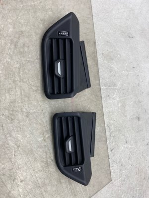 2019-2025 BMW X7 Lower B-Pillar Air Vent Grille Set (Used OEM)