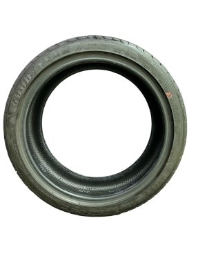 2013-2019 Cadillac XTS Pirelli P-Zero 245/40R20 Tire (Used OEM)