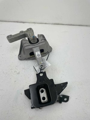 2025 Kia K4 Engine Motor Support Bracket Set (Used OEM)