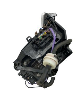  Tesla Model s Air Suspension Compressor with Bracket (Used OEM)