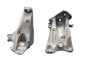 2008-2015 Audi R8 Engine Mount Bracket Set - Front (Used OEM)