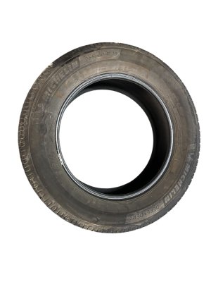 2020-2024 Lincoln Aviator Michelin Defender 2 255/60R19 Tire (Used OEM)