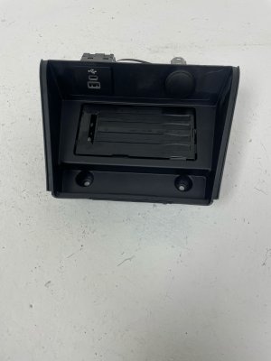 2024-2026 Ford Mustang Center Console Wireless Phone Charger (Used OEM)