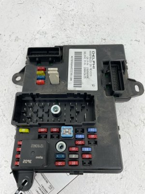 2006 Cadillac XLR Body Control Module Fuse Junction Relay Box (Used OEM)