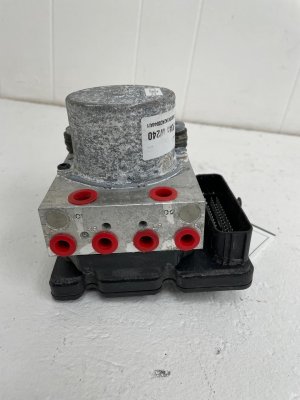 2022-2024 Hyundai Tucson ABS Anti-Lock Brake Pump Control Module Assembly (Used OEM)