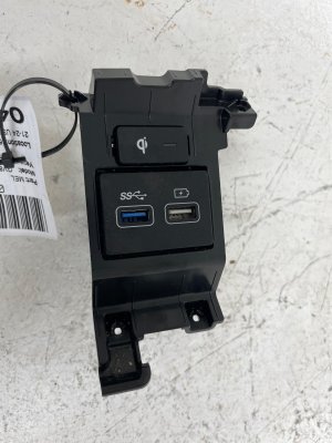 2021-2025 Genesis GV80 Center Console USB Charger Port (Used OEM)