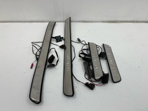 2019-2025 INFINITI QX50 Illuminated Door Step Sill Plate Set - Front (Used OEM)