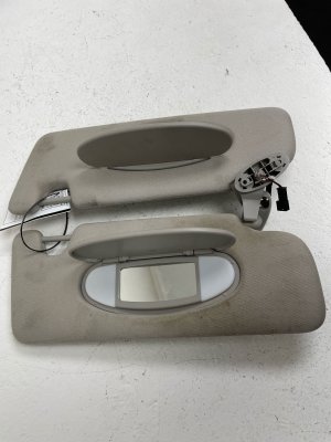 2014-2021 BMW i3 Illuminated Sun Visor Set - Right (Passenger) (Used OEM)