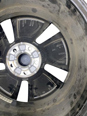 2024-2026 Volkswagen Atlas 18x8 5-Spoke Machined Alloy Wheel (Used OEM)