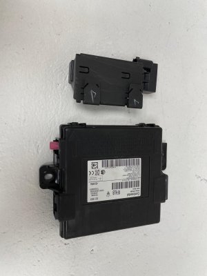 2017-2021 Maserati Ghibli Smart Key Keyless Entry Control Module and Antenna Set (Used OEM)