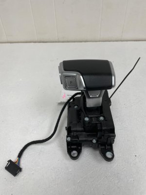 2020-2023 Audi Q7 Automatic Transmission Shift Lever (Used OEM)