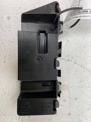 2024-2025 Kia Sorento Fender Bumper Support Bracket - Front (Used OEM)