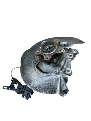 2019-2024 BMW 328i Stub Axle Spindle Knuckle with Wheel Hub - Rear, Right (Passenger) (Used OEM)