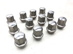 2018-2026 Dodge Durango Lug Nut Set (Used OEM)