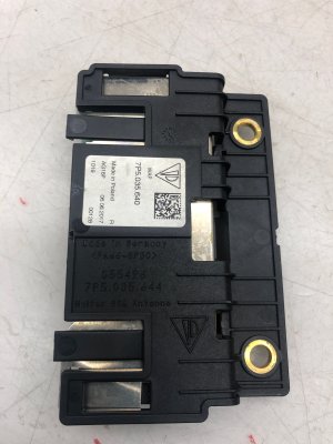 2011-2018 Porsche Cayenne Antenna Receiver Module (Used OEM)