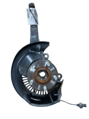 2015-2018 BMW M3 Steering Knuckle with Hub - Front, Right (Passenger) (Used OEM)
