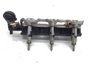 2012-2015 Audi S4 Fuel Injector and Rail Assembly (Used OEM)