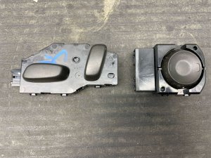 2023-2024 GMC Canyon Power Seat and Lumbar Adjustment Switch Set - Front (Used OEM)