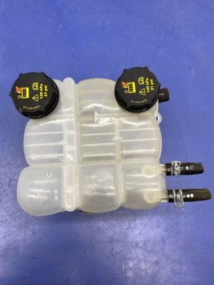 2024-2025 Lincoln Nautilus Engine Coolant Reservoir Overflow Tank (Used OEM)