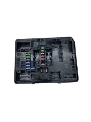2022 Nissan Pathfinder Intelligent Power Distribution Module (Used OEM)