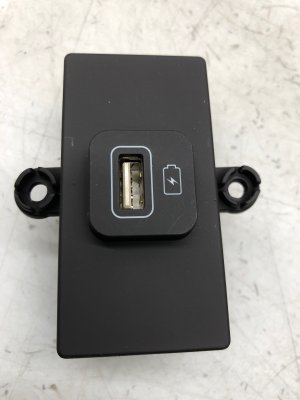 2020-2022 Hyundai Palisade Trim USB Charger Port Hub Set - Rear (Used OEM)