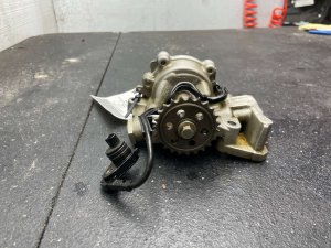 2017-2020 Jaguar F-Pace Engine Oil Pump (Used OEM)