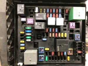 2018 Buick Enclave Underhood Engine Fuse Box Assembly (Used OEM)
