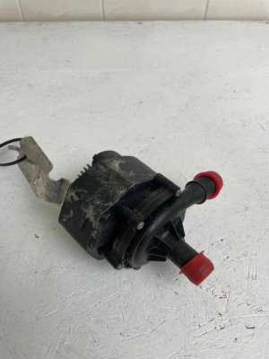 2022-2025 Lucid Air Auxiliary Engine Water Pump (Used OEM)