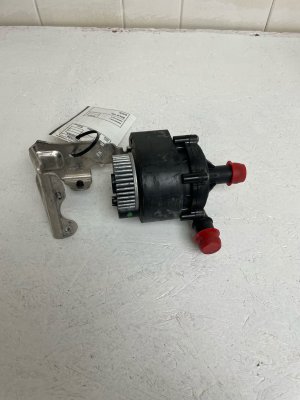 2022-2026 Lucid Air Blue Auxiliary Coolant Water Pump (Used OEM)