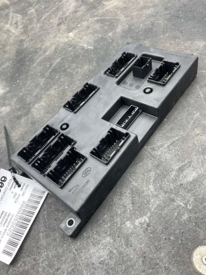 2021-2023 Jaguar F-Pace Body Comfort Control Module (Used OEM)