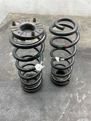 2023-2025 Kia Telluride Suspension Coil Spring Set - Rear (Used OEM)
