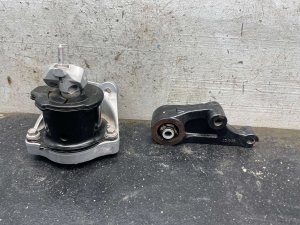 2025 Toyota 4Runner Engine Mount and Support Bracket (Used OEM)
