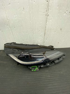  Tesla Model 3 Headlight Assembly - Front, Right (Passenger) (Used OEM)