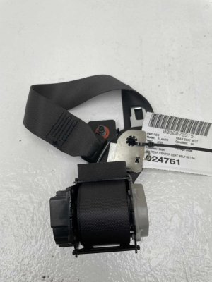 2021-2025 Hyundai Elantra Center Seat Belt Assembly - Rear (Used OEM)