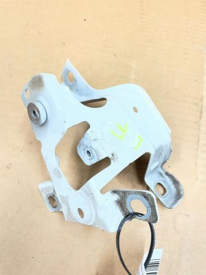 2020-2022 BMW Alpina B7 White Fender Support Mounting Bracket - Front (Used OEM)