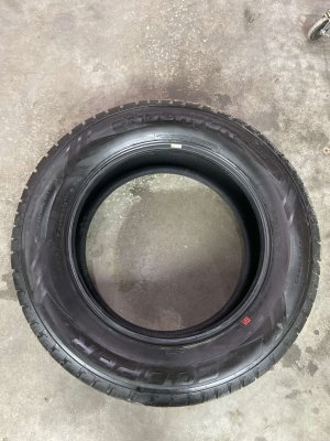 2021-2026 Cadillac Escalade Silver 275/60R20 Tire (Used OEM)