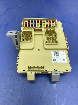2023-2025 Hyundai Palisade Interior Cabin Fuse Relay Junction Box Block Set (Used OEM)