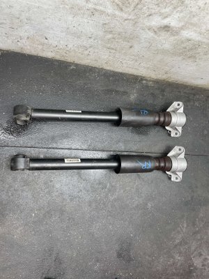2015-2025 Porsche Macan Suspension Shock Absorber Set - Rear (Used OEM)