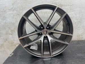 2022-2026 Porsche Macan Silver 20x9 5 V-Spoke Silver and Gray Alloy Wheel (Used OEM)