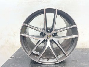 2022-2026 Porsche Macan Silver 20x10 5 V-Spoke Silver and Gray Alloy Wheel (Used OEM)