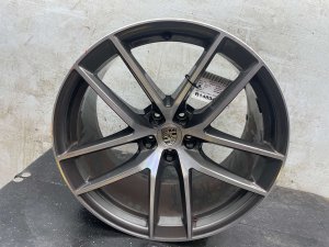 2022-2026 Porsche Macan Silver 20x10 5 V-Spoke Silver and Gray Alloy Wheel (Used OEM)