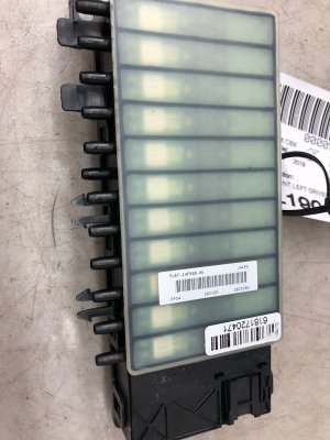 2018-2021 Lincoln Navigator Massage Seat Control Module - Front (Used OEM)