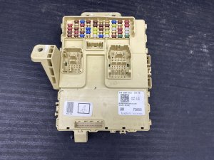 2023-2024 Kia Telluride Interior Dashboard Cabin Fuse Junction Relay Block Box (Used OEM)