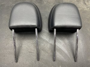 2023-2025 Kia Telluride Black Seat Headrest Set - Front, Right (Passenger) (Used OEM)