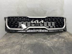 2023-2024 Kia Telluride Black Bumper Upper Grille with Camera Hole - Front (Used OEM)