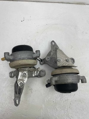 2017-2025 Audi Q7 Transmission Mount Support Bracket Set (Used OEM)