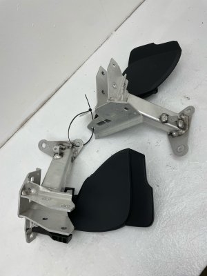 2013-2016 Porsche Boxster Bumper Support Mount Rail Set - Rear (Used OEM)