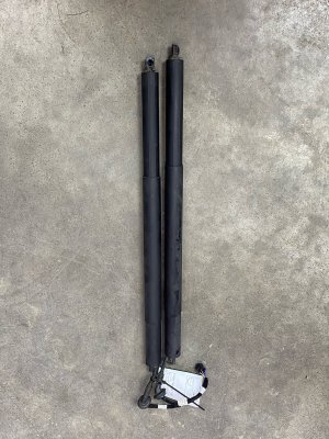 2019-2025 Audi Q8 Power Tailgate Lift Motor Support Strut Set - Rear (Used OEM)